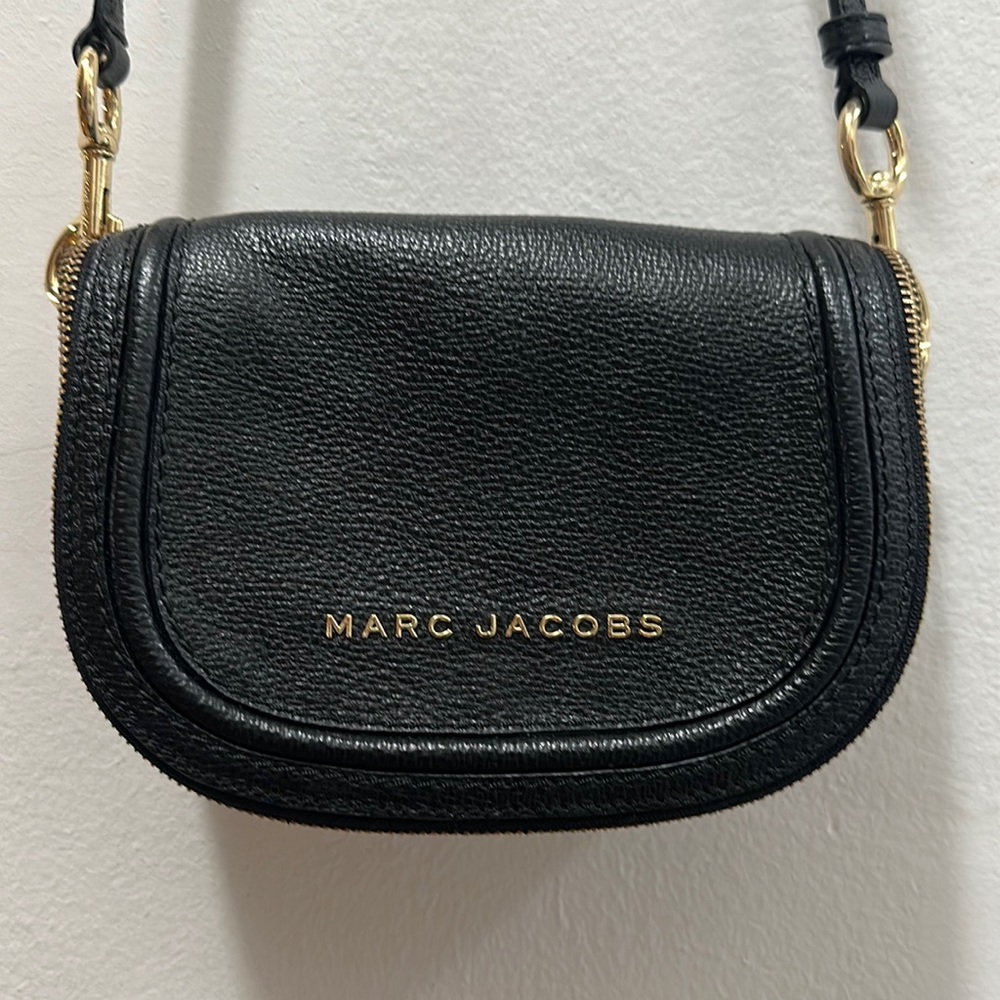 Marc Jacobs black pebble leather small crossbody flap bag